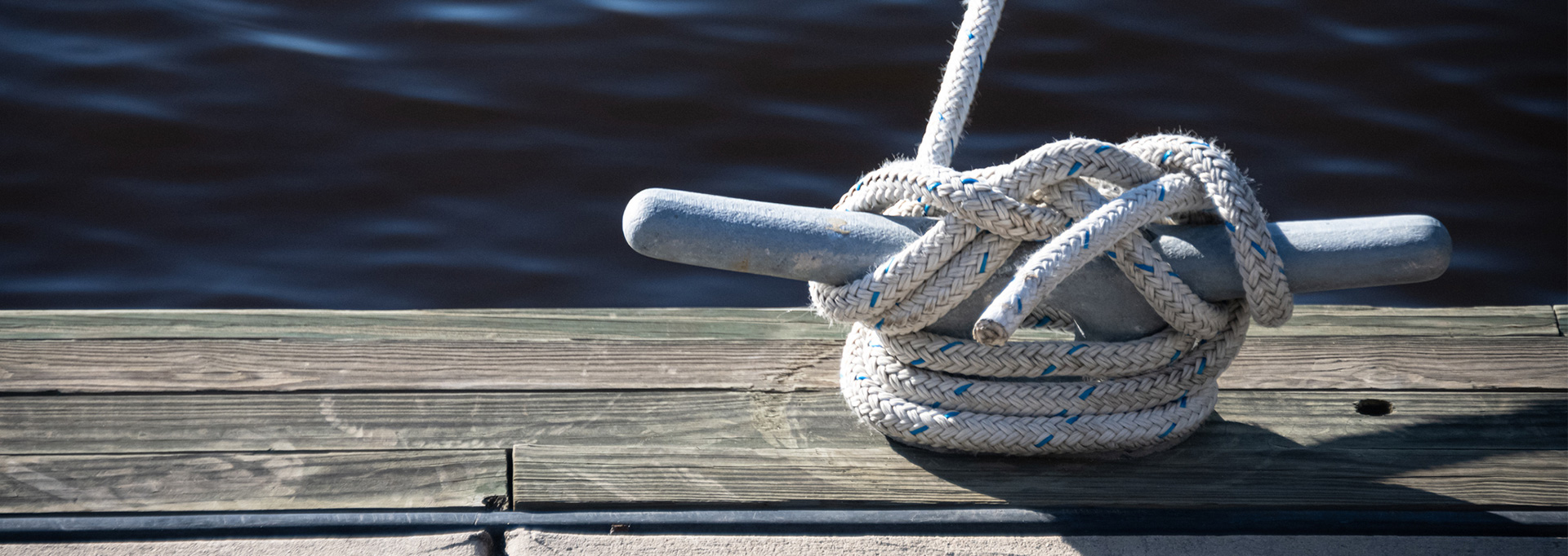 tied cleat hitch for boat